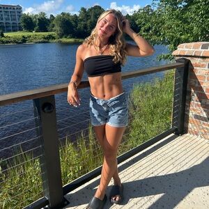 Meet your Posher, Jana